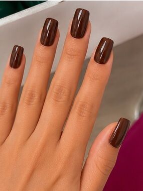 Brown
Nails 5 for $20 or $7